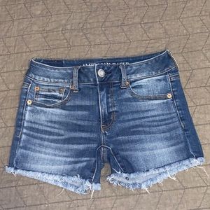 American Eagle women’s shorts